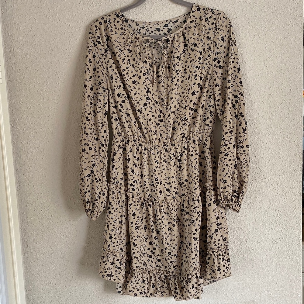 SHEIN Beige and Black Floral Long Sleeve Dress